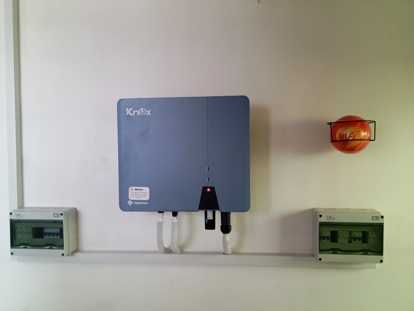 Solar charge controller